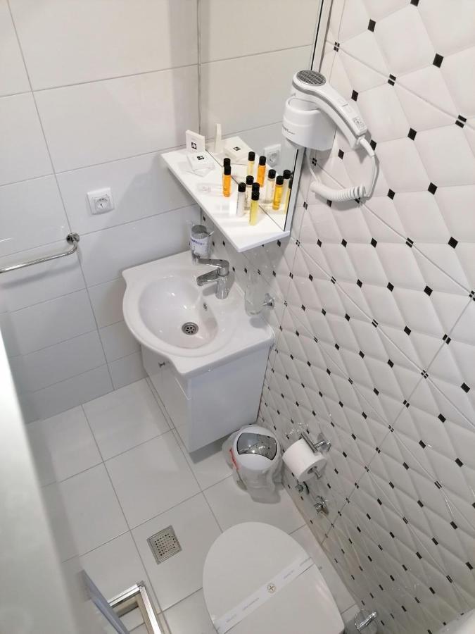 Vila Mira Требинье Экстерьер фото